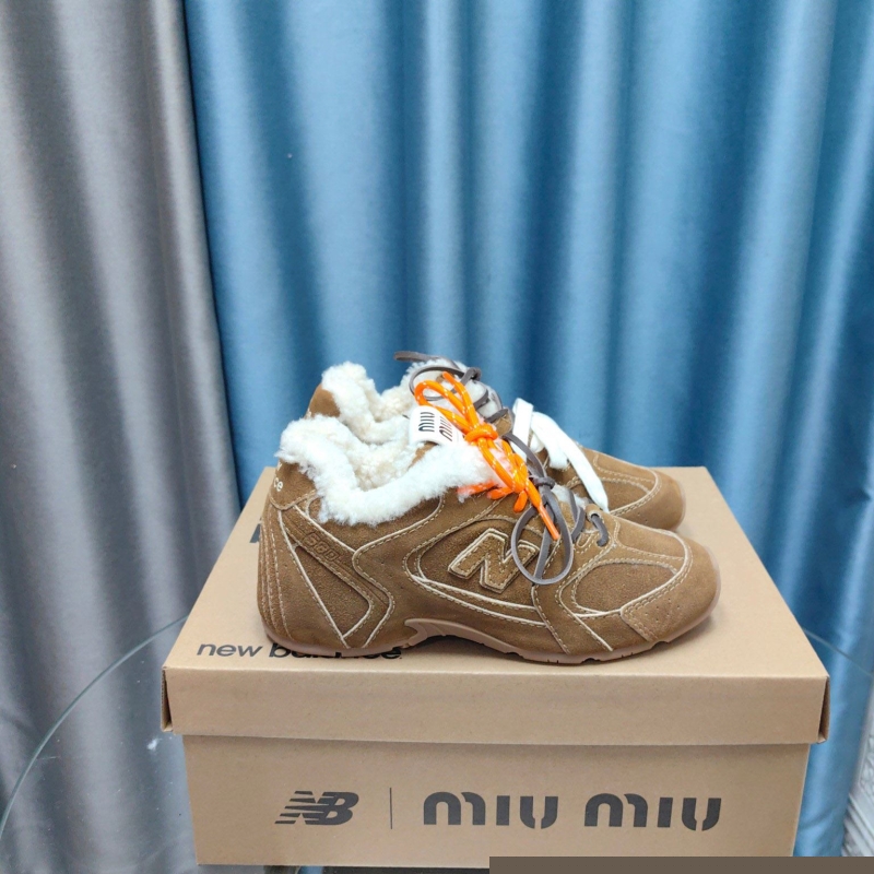 Miu Miu Casual Shoes